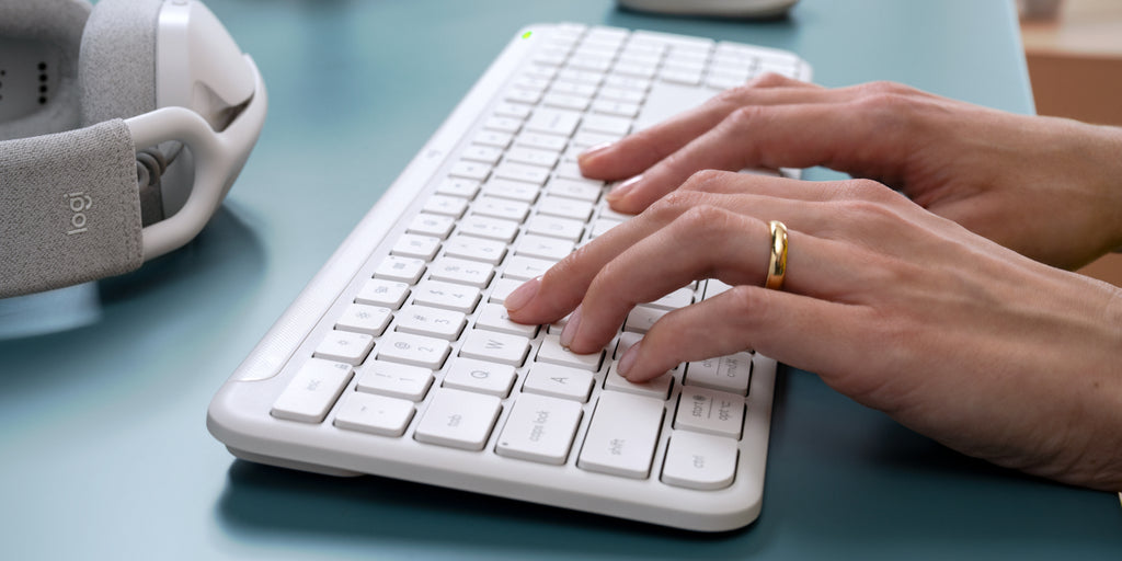 Signature Slim Keyboard K950